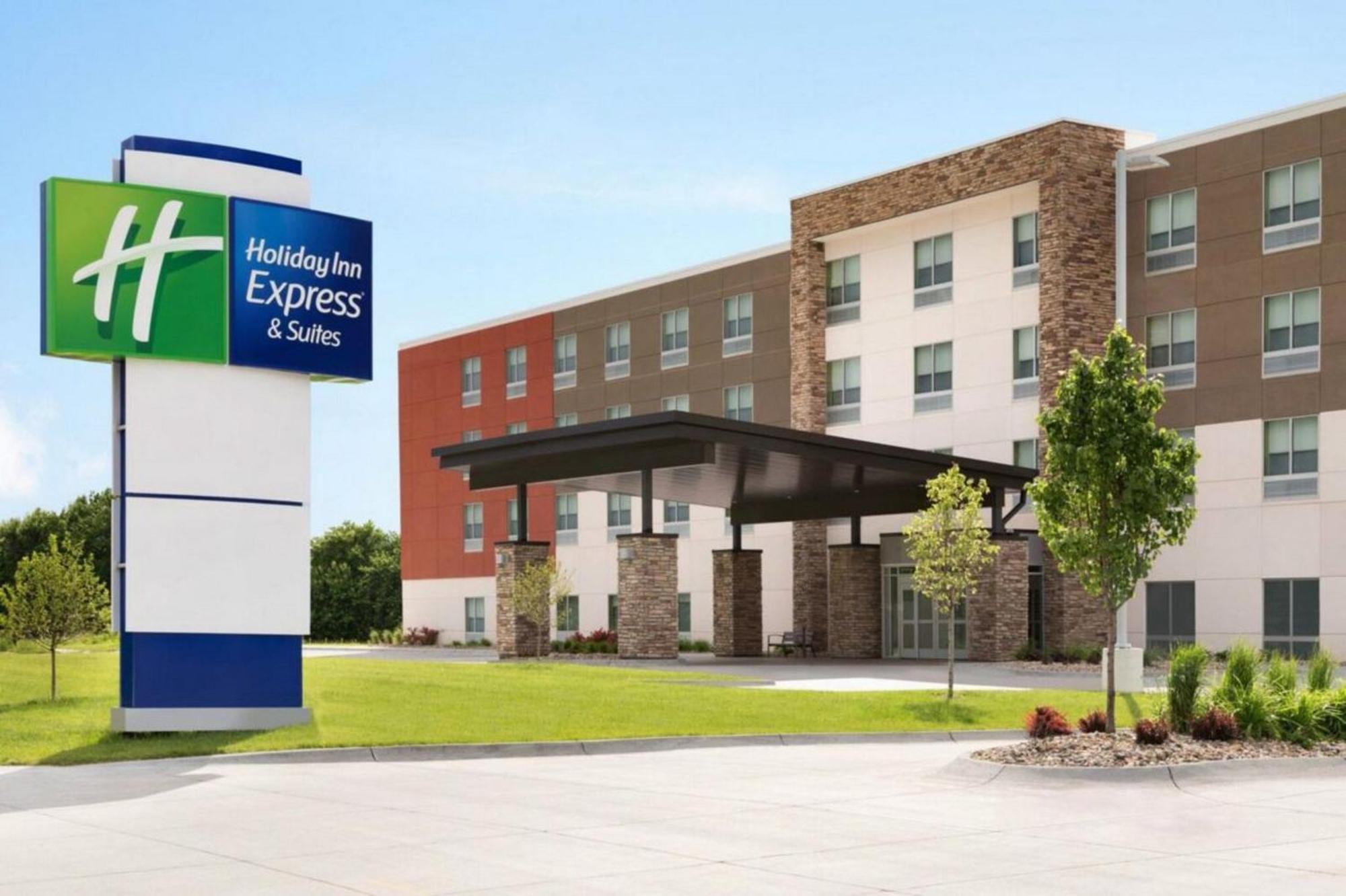 Holiday Inn Express & Suites Waynesboro East エクステリア 写真