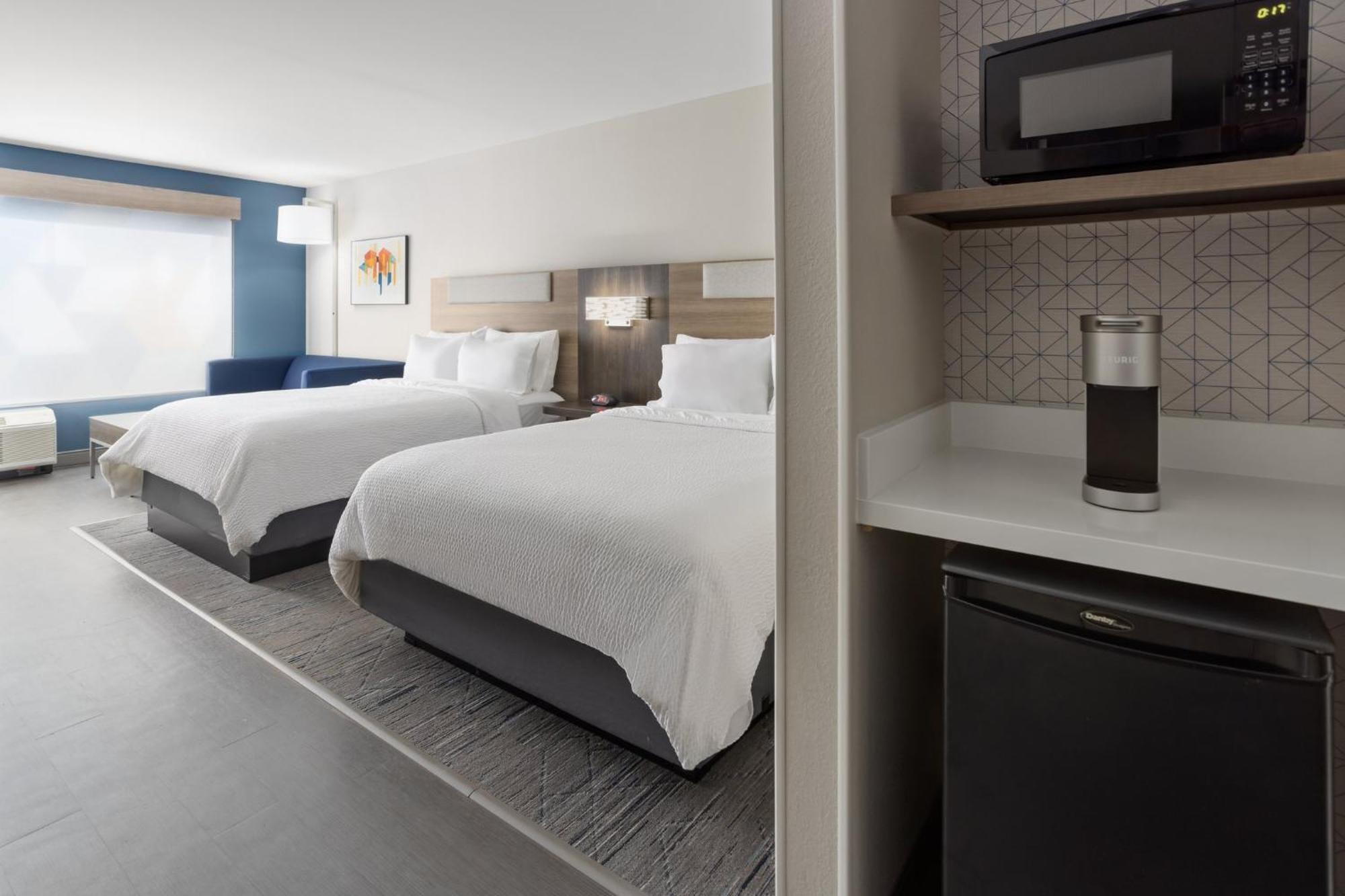 Holiday Inn Express & Suites Waynesboro East エクステリア 写真