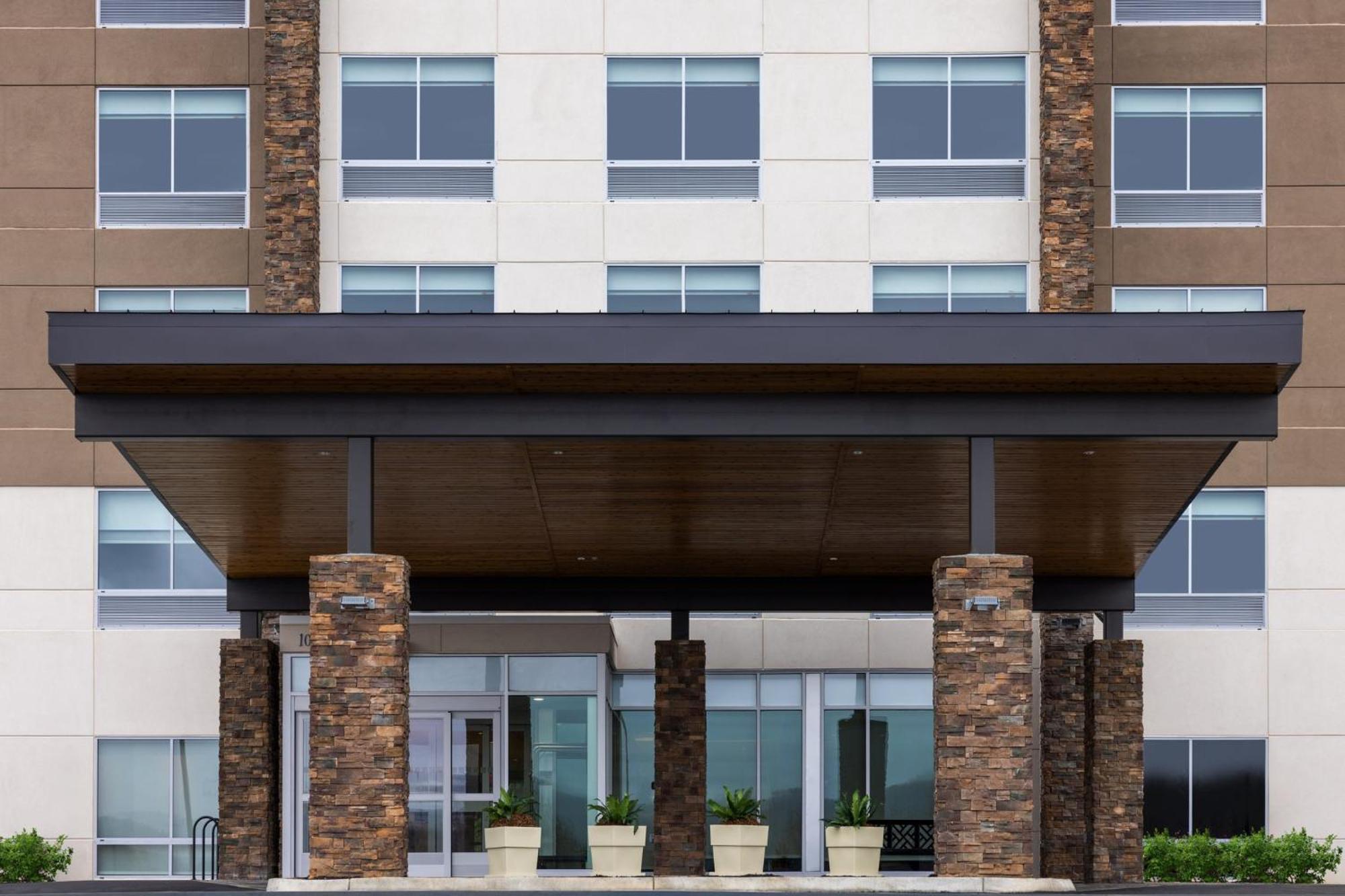 Holiday Inn Express & Suites Waynesboro East エクステリア 写真